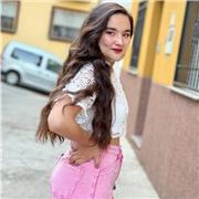 Doy clases particulares a niños y niñas de tercero de primaria para abajo, como mucho cuarto de primaria. Cobro 12€ la hora